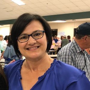 Meet your Posher, Lori